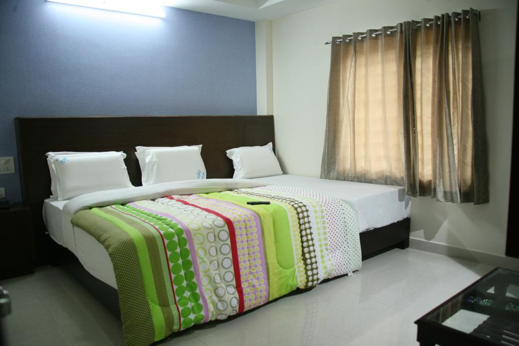 Kvp Inn Tirupati Cameră foto