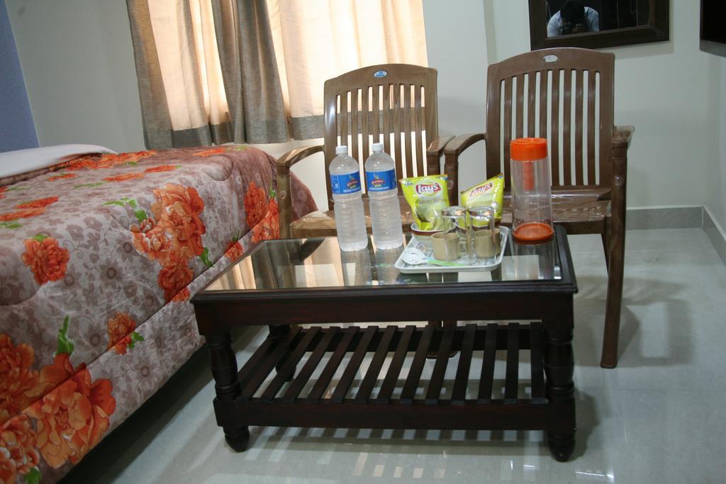 Kvp Inn Tirupati Exterior foto
